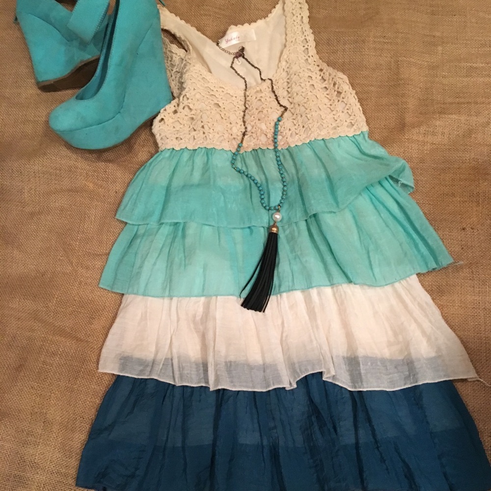 Cute dress! And shoes